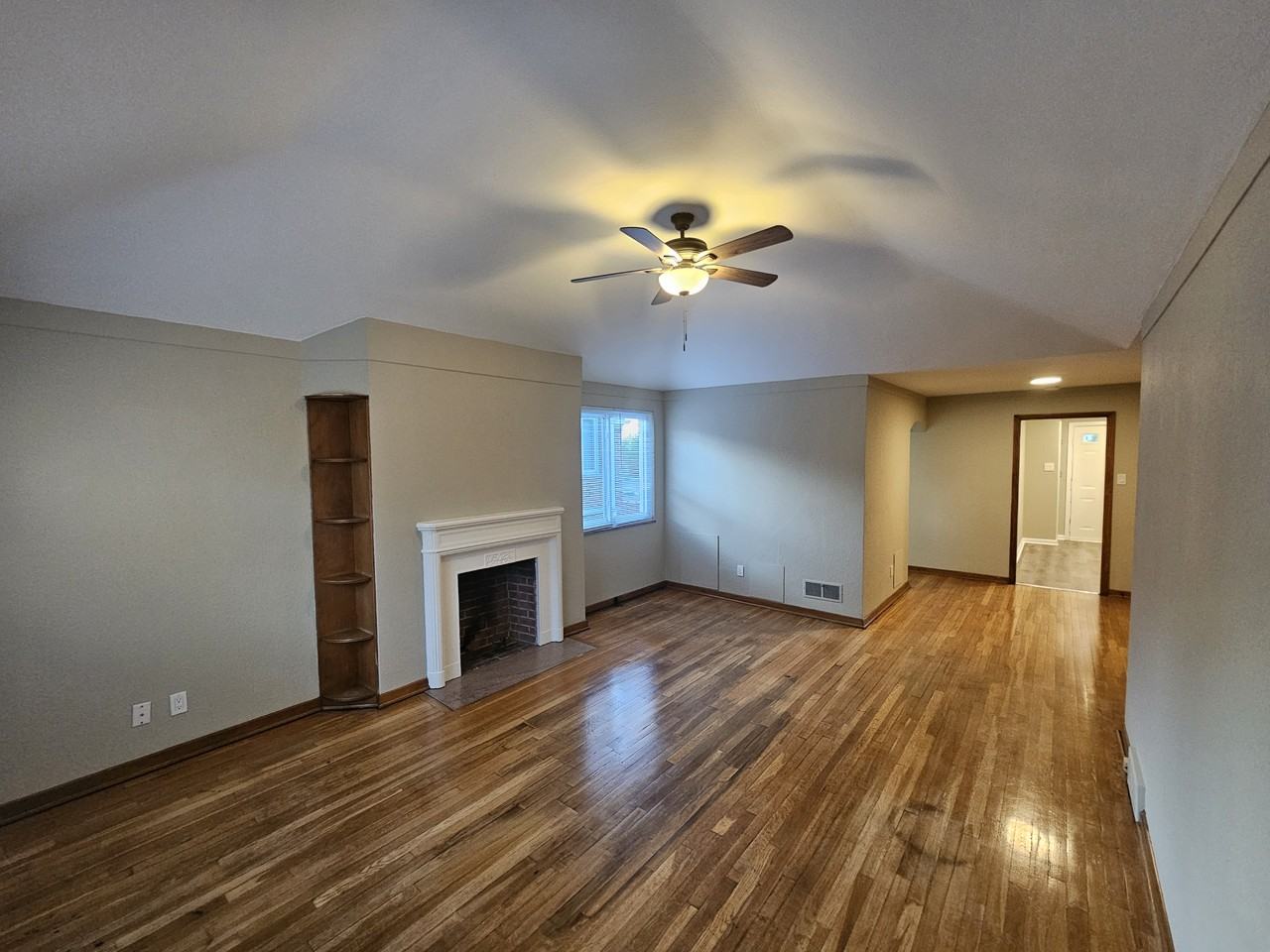 1798 Northwest Blvd #C - Photo 4 of 14