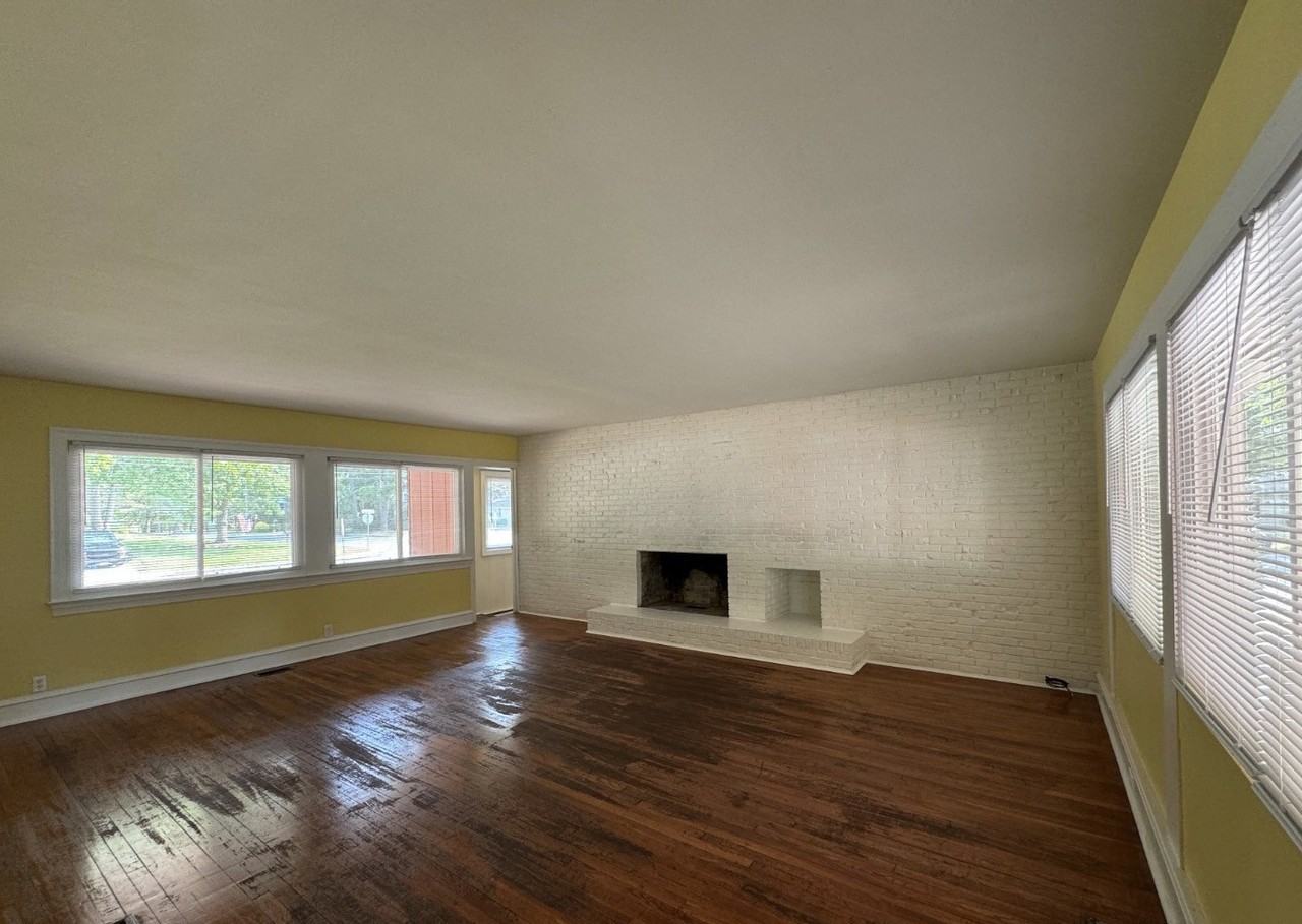 508 Loblolly Ln - Photo 3 of 20