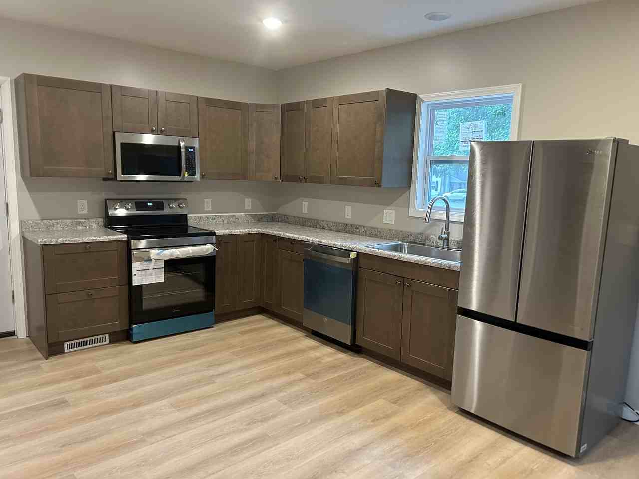 346 E Dibble St - Photo 5 of 14