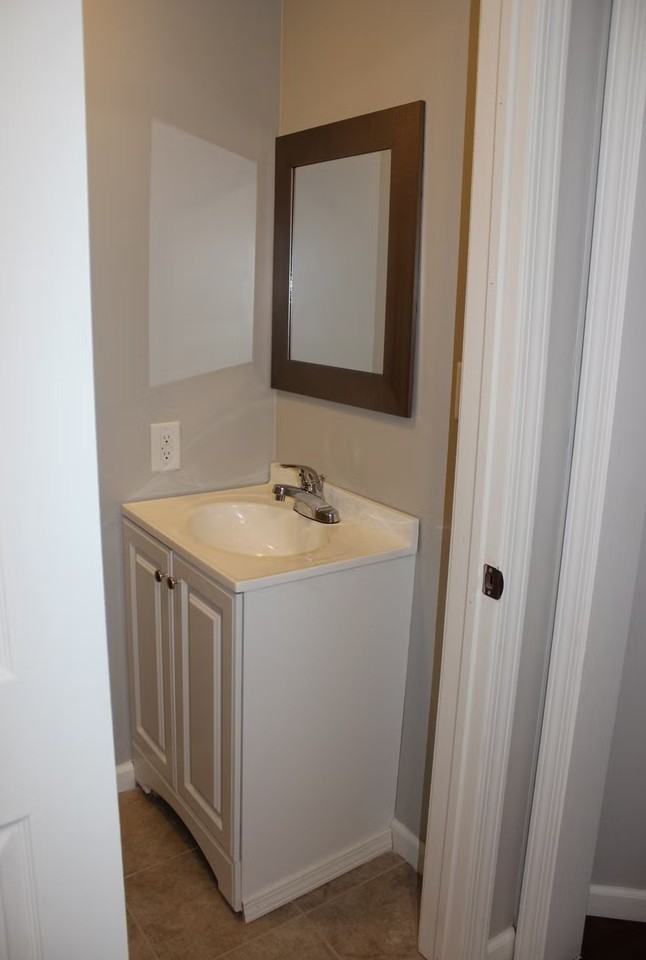 1036 Saint Paul St #1036 - Photo 5 of 6