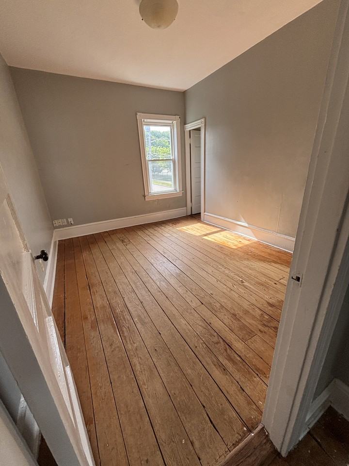 80 Hood St #2 - Photo 6 of 15