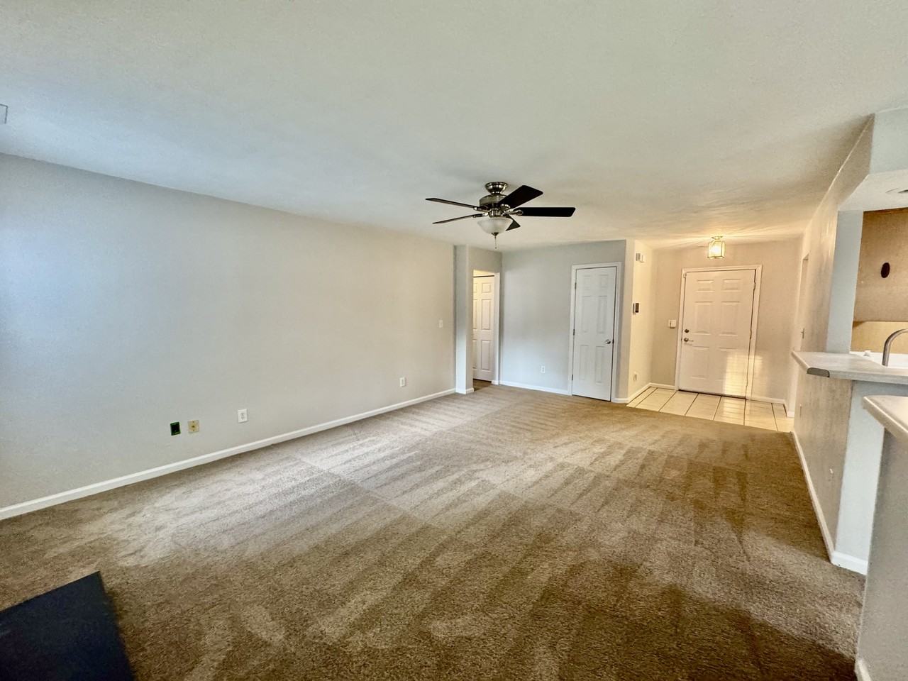 612 Oak Grove Rd - Photo 3 of 22