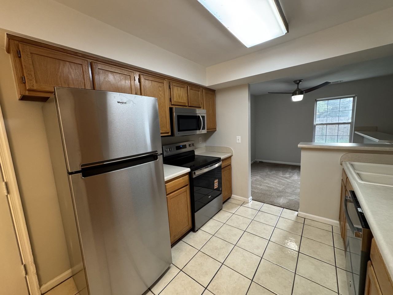612 Oak Grove Rd - Photo 6 of 22