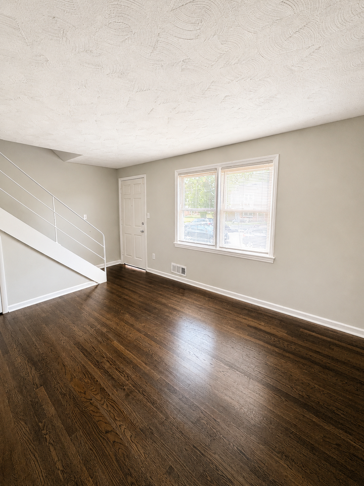 3802 26th Ave #16 - Photo 4 of 12