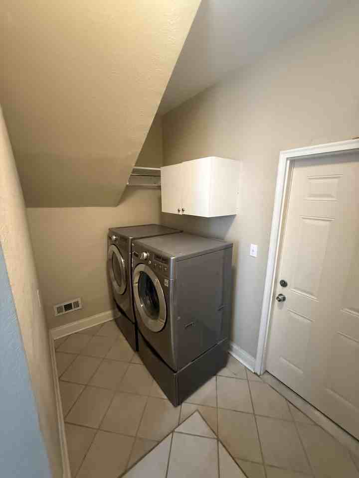 2023 S N St - Photo 2 of 10