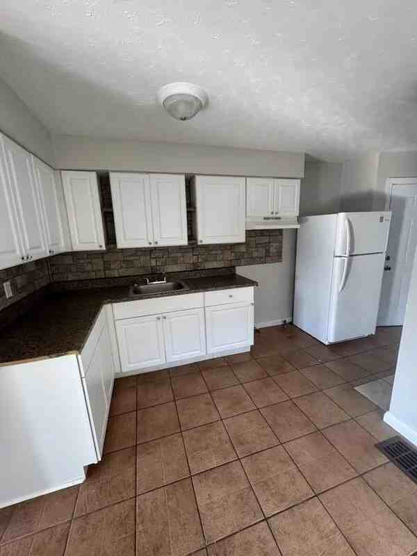 321 W Norman Ave #2 - Photo 4 of 7