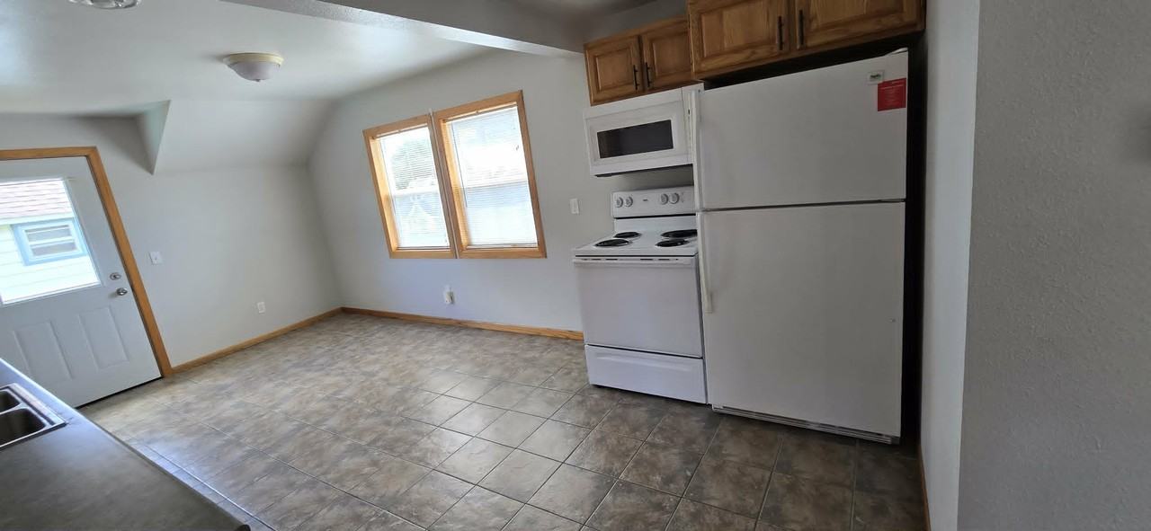 818 Main St #2 - Photo 2 of 27