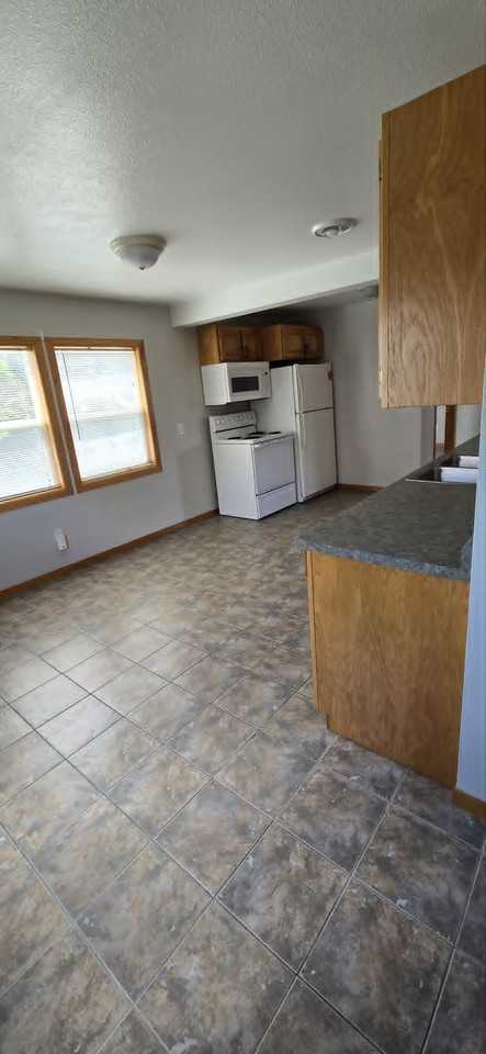 818 Main St #2 - Photo 4 of 27
