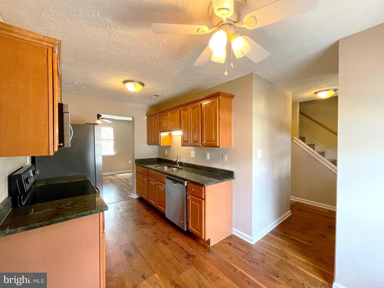 21822 Ronald Dr - Photo 6 of 24