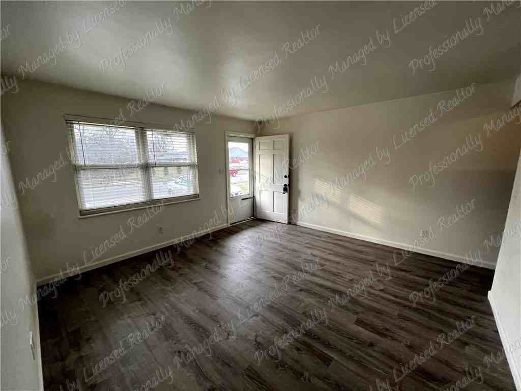 5103 Nebraska Ave - Photo 6 of 15