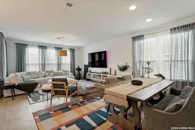 4717 Whaler - Photo 2 of 12
