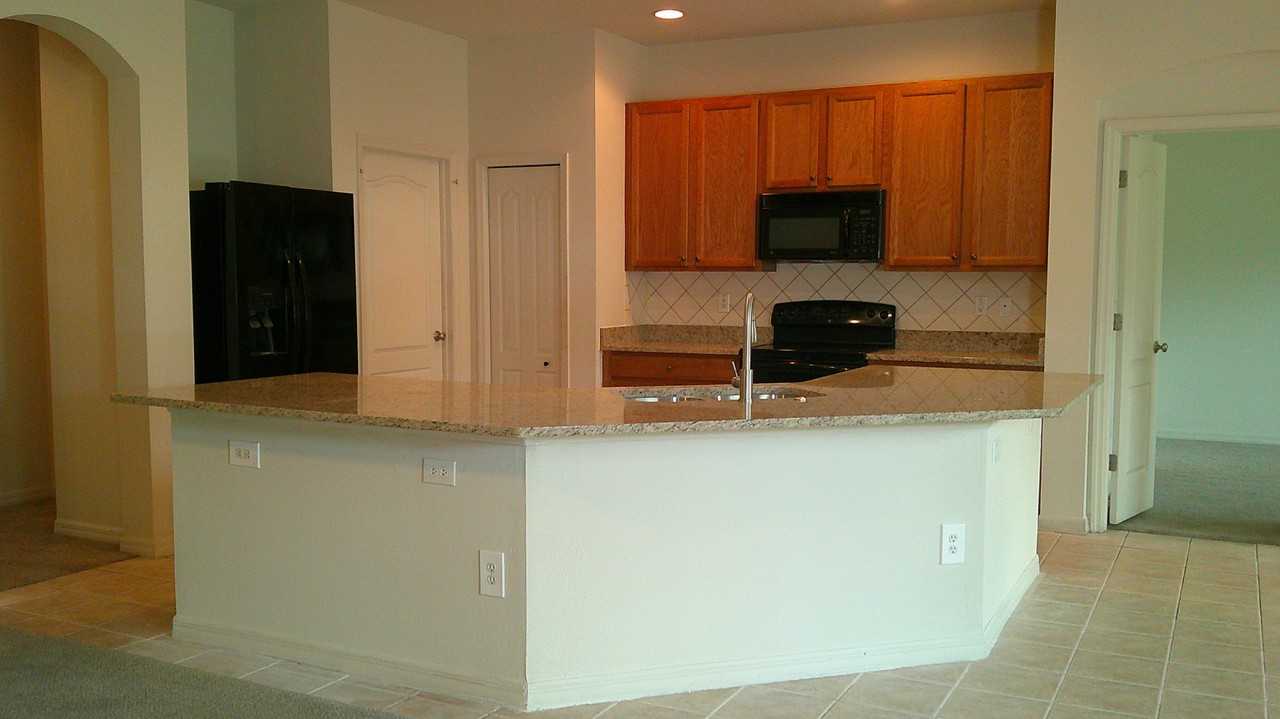 609 Cedar Waxwing Dr - Photo 7 of 22