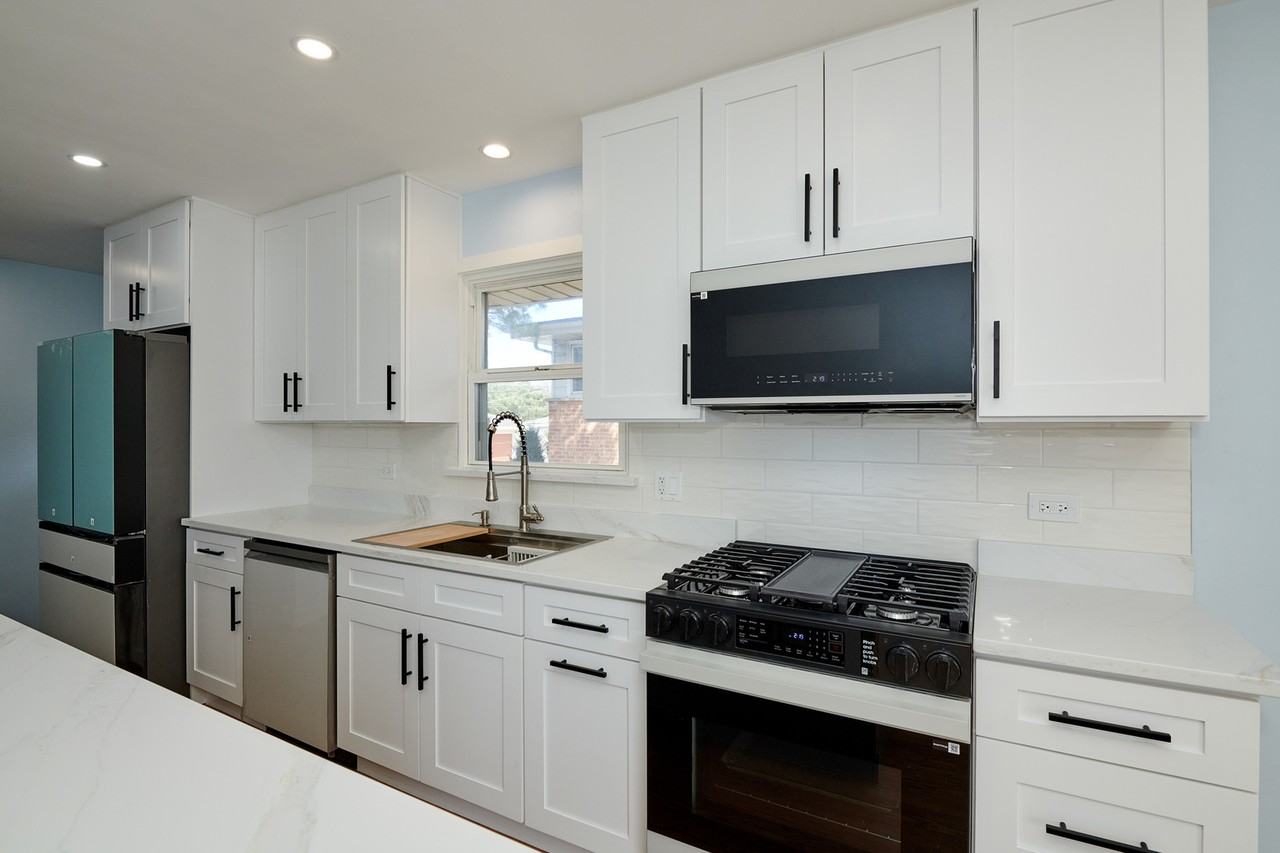 8544 W Roseview Dr - Photo 6 of 29