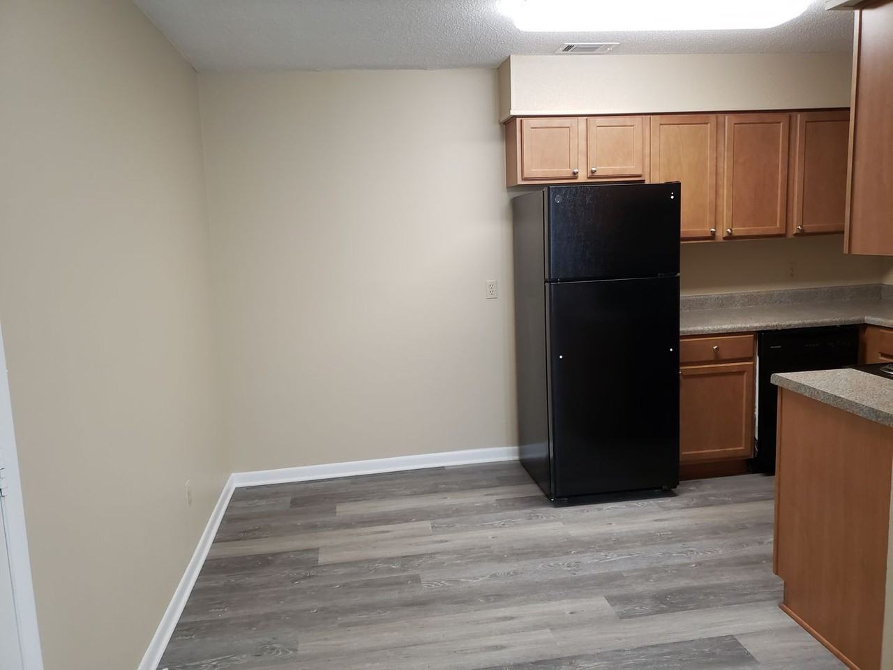 117 Alder Ave Se - Photo 2 of 15