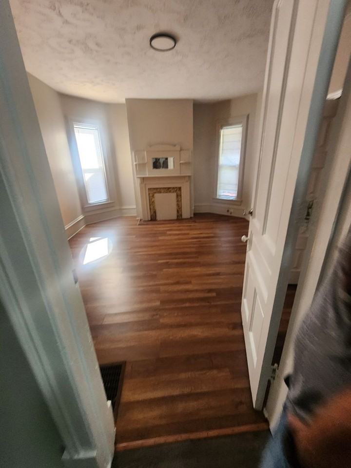 1842 Bolling Ave #1 - Photo 5 of 11