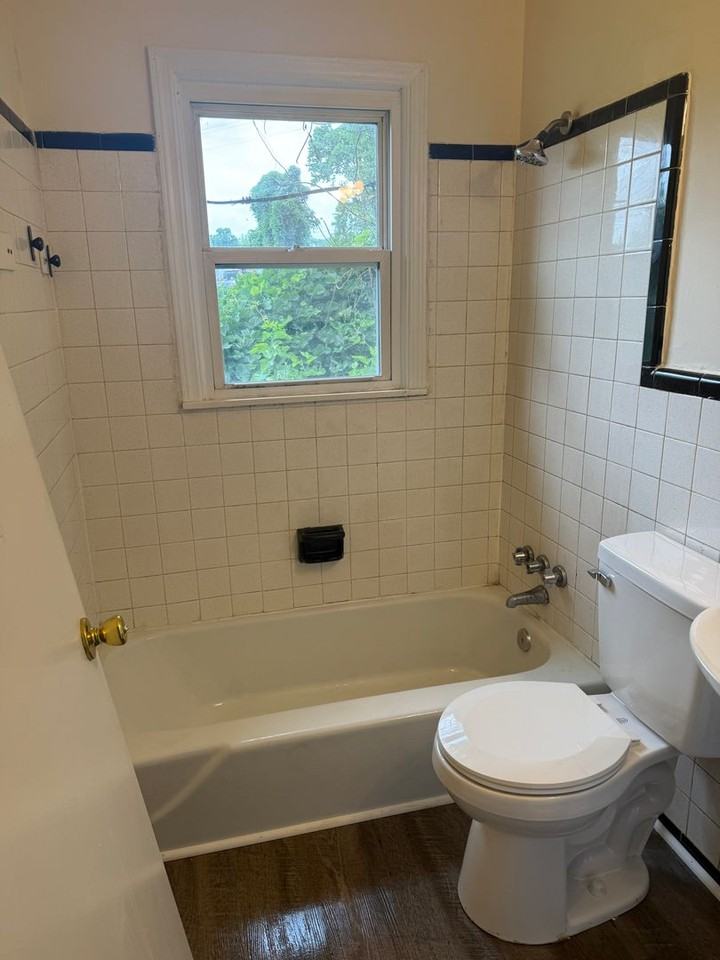 1520 Effingham Rd - Photo 6 of 9