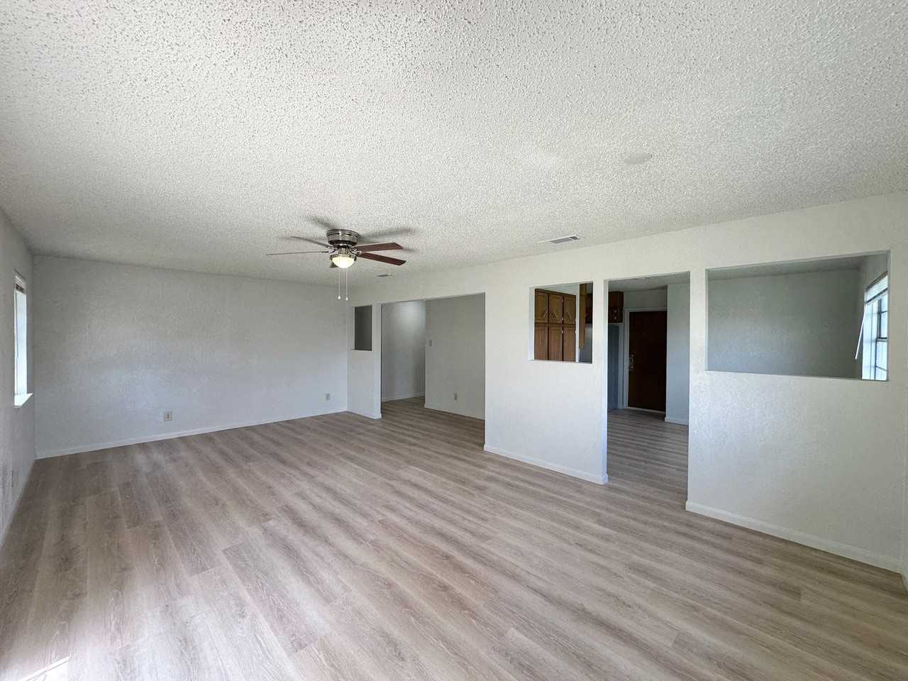 1300 Gowen Dr - Photo 6 of 31