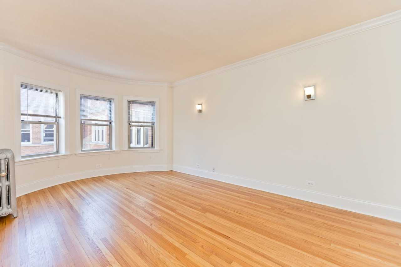 5336 N Kenmore Ave Apt 3w - Photo 3 of 11