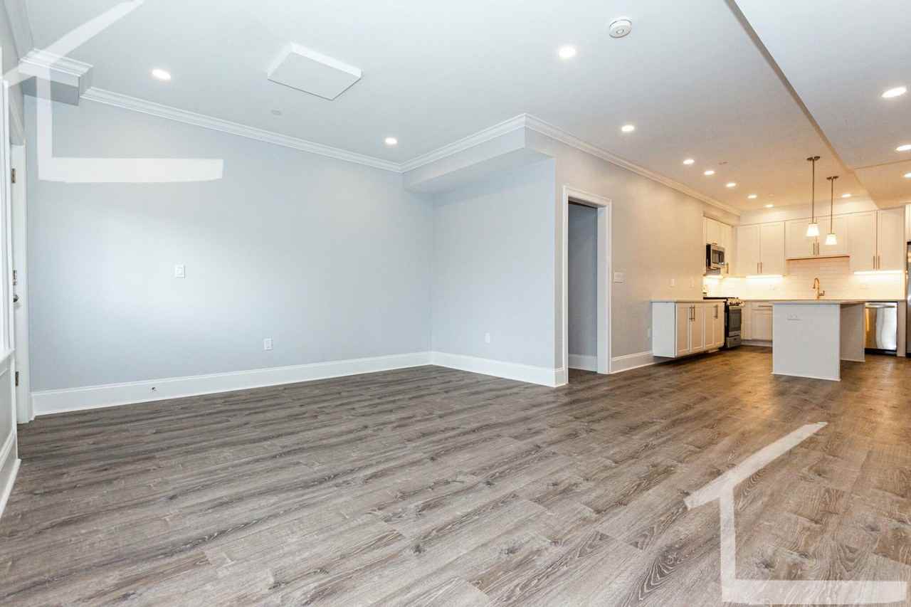 147 Kenrick St - Photo 5 of 10