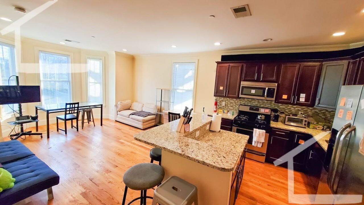 151 Kenrick St - Photo 3 of 10