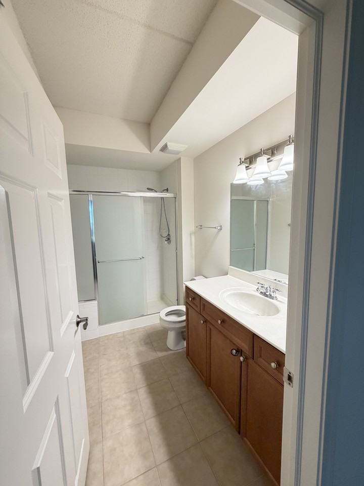 190 Johnson Street #305 - Photo 3 of 9