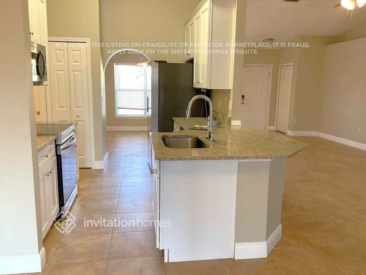 2365 Shady Oak Rd - Photo 4 of 10
