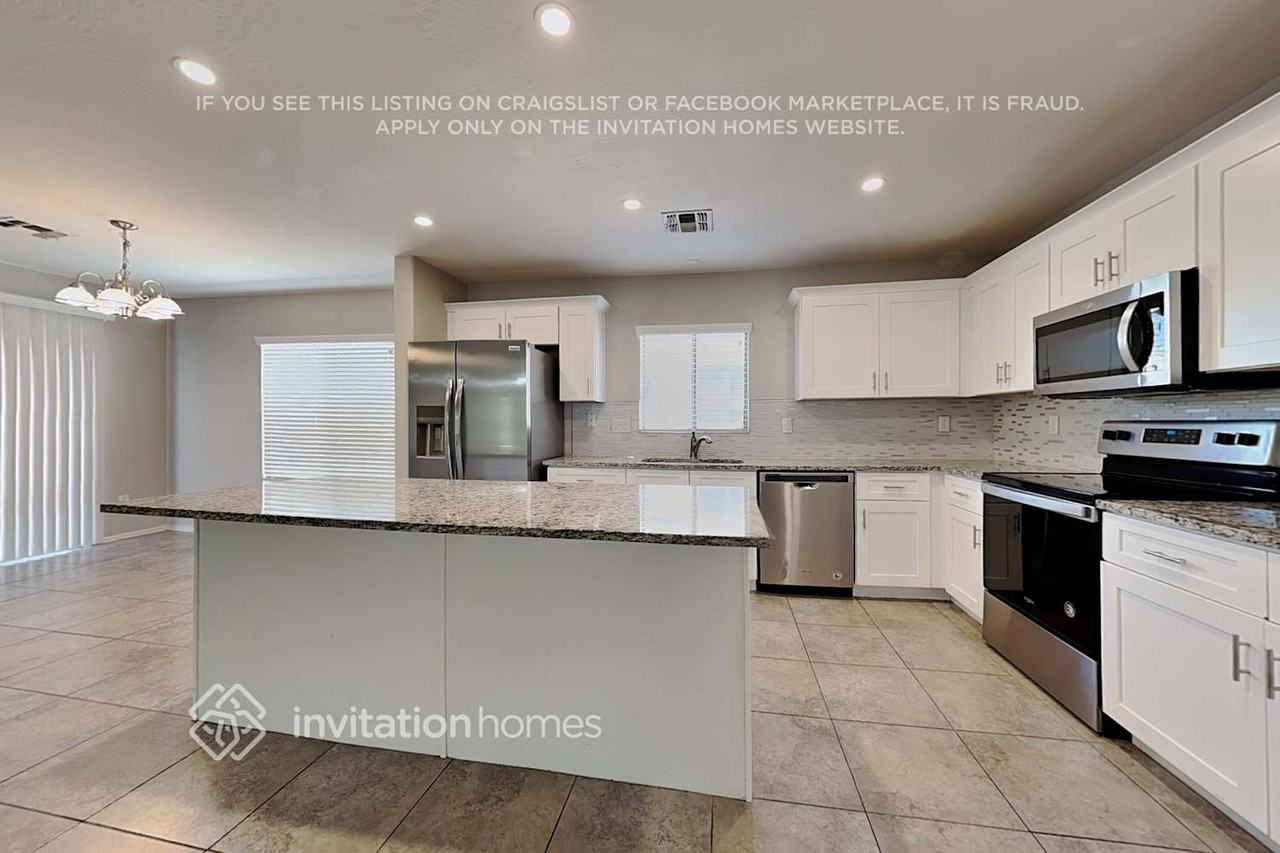12729 W Dreyfus Dr - Photo 6 of 20