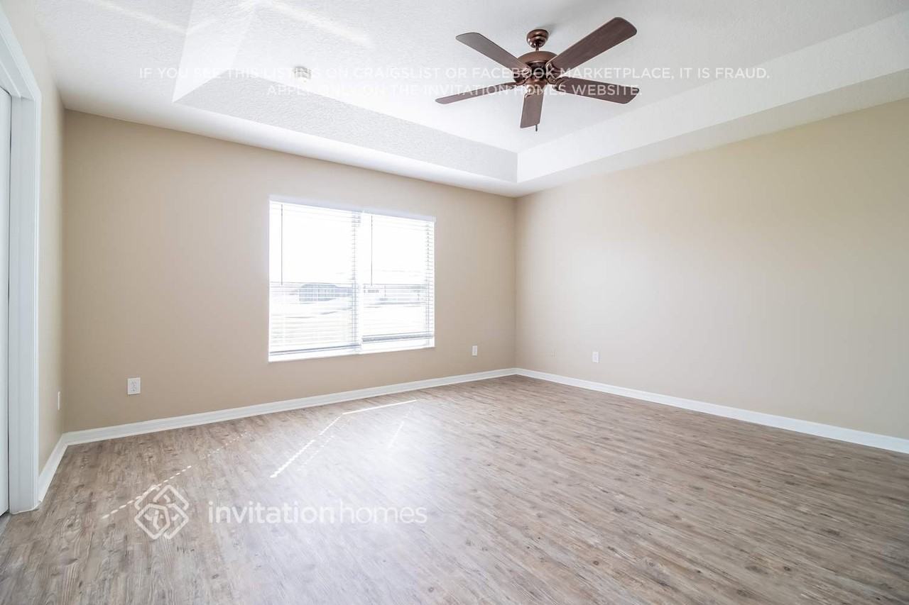 2677 Grassmoor Loop - Photo 7 of 17