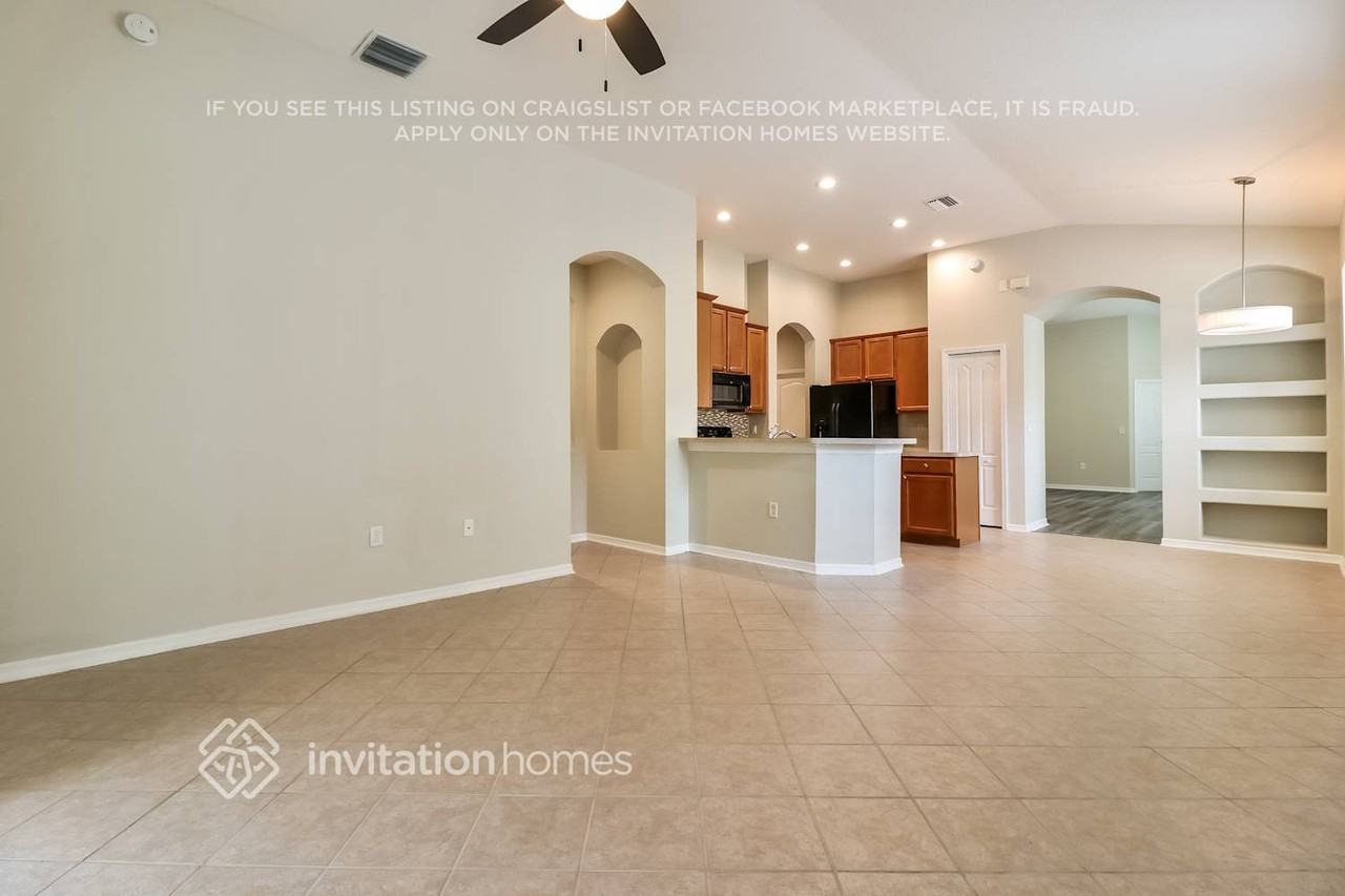1141 Nashville Dr - Photo 2 of 16