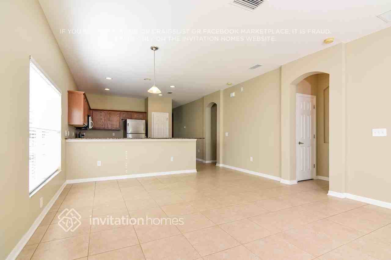 5927 Desert Peace Ave - Photo 6 of 14