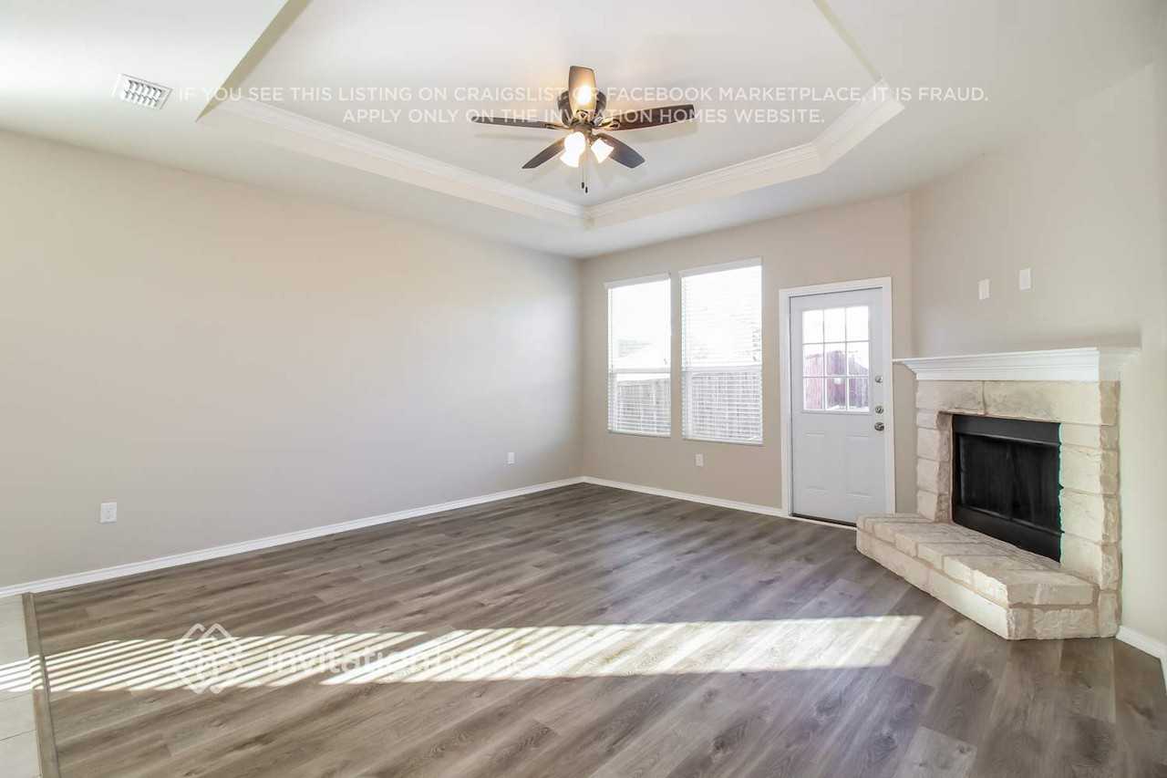 1805 Trace Dr - Photo 2 of 14