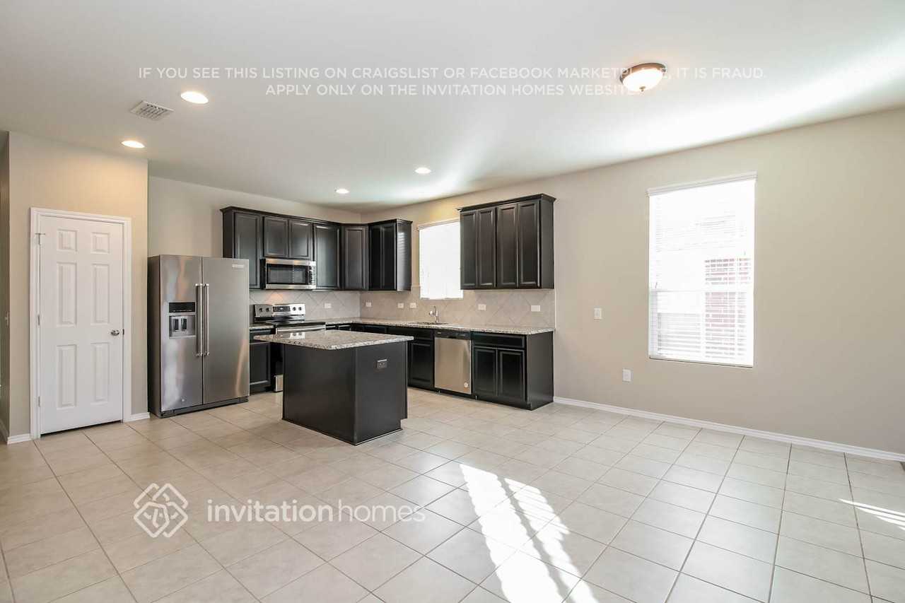 1805 Trace Dr - Photo 7 of 14