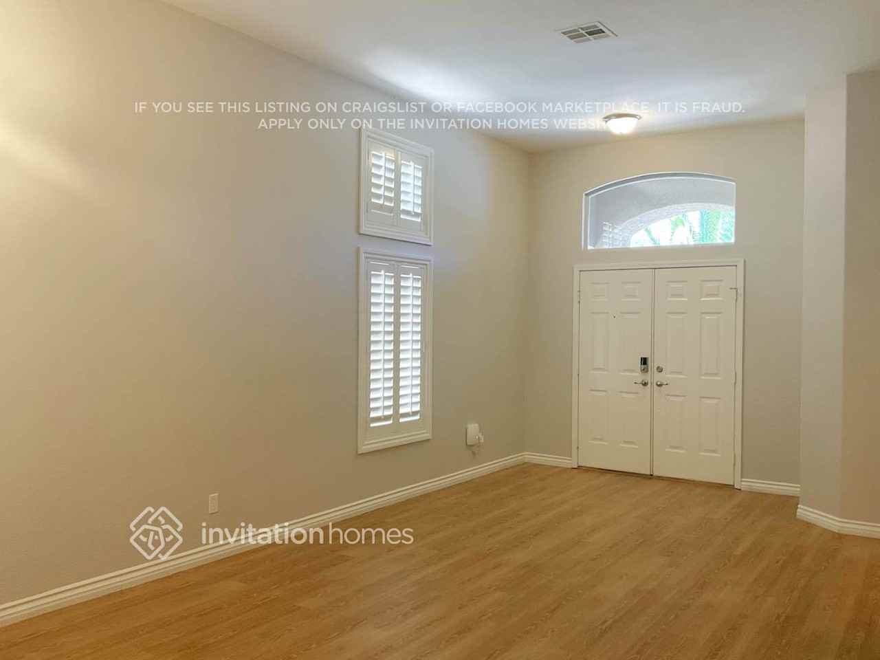 4711 Blue Moon Ln - Photo 2 of 10