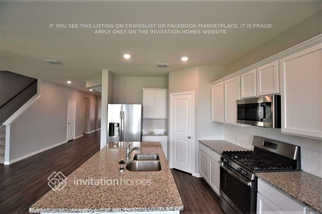 629 Ridgeback Trl - Photo 6 of 17