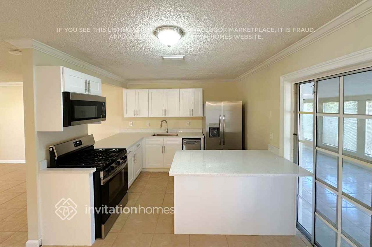 4870 Poseidon Pl - Photo 4 of 13