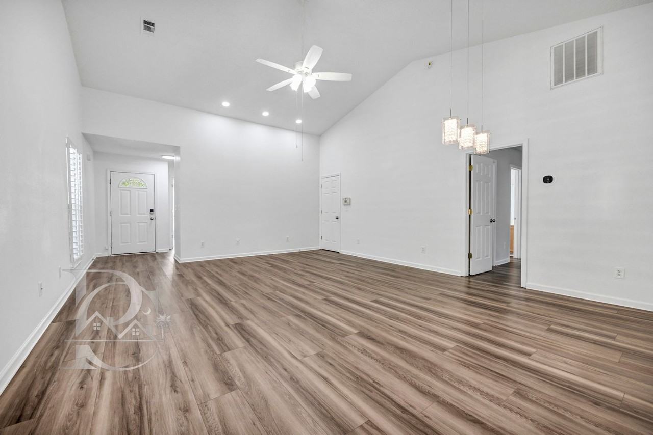 112 Ivy Garden Ln - Photo 6 of 26