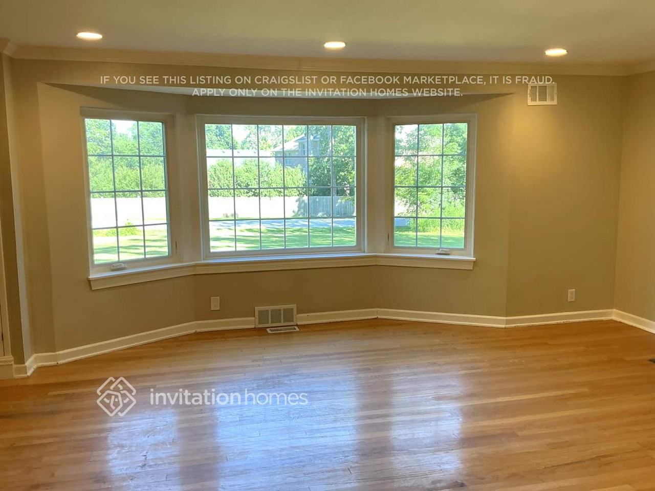 4N464 Briar Ln - Photo 2 of 12