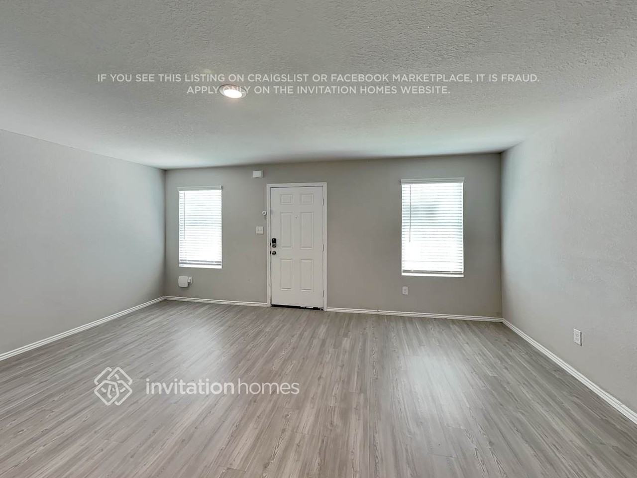5525 Verdugos Palace - Photo 3 of 17
