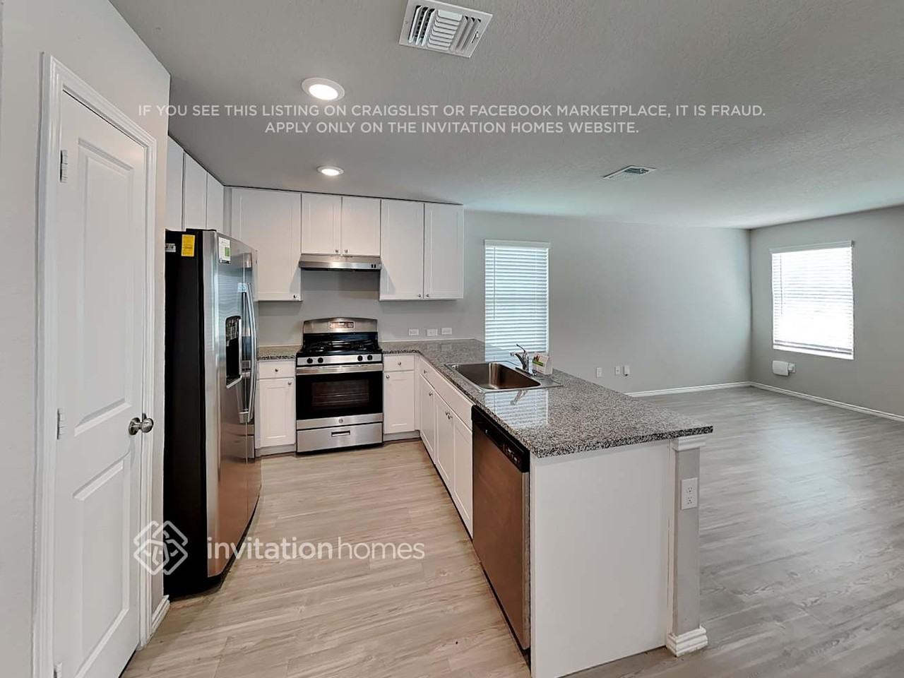 5525 Verdugos Palace - Photo 6 of 17