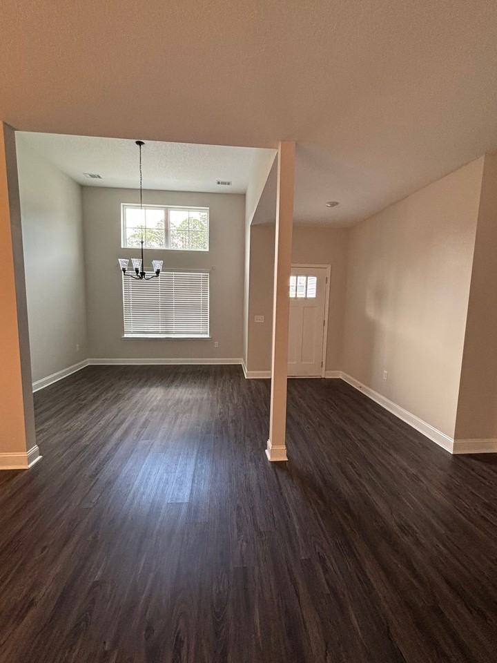 238 Marron Way - Photo 2 of 14