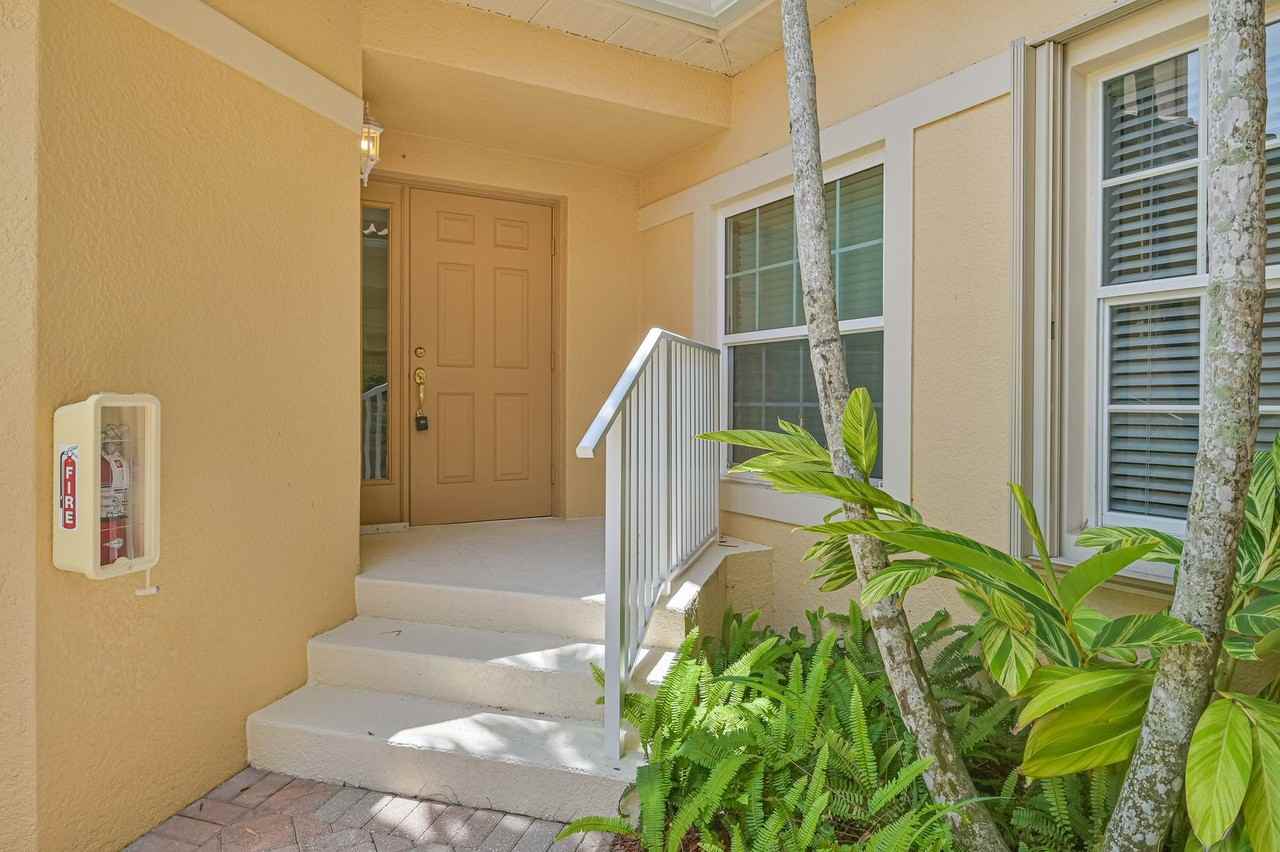 6031 Jonathans Bay Cir #502 - Photo 2 of 26