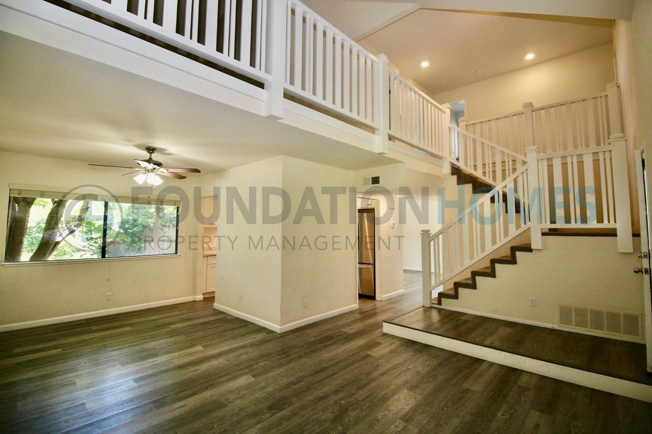 404 San Marin Dr - Photo 5 of 19