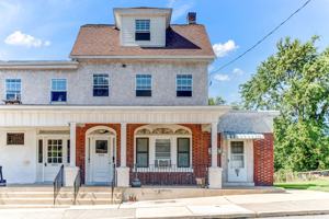 featured image of 605 E Howard St