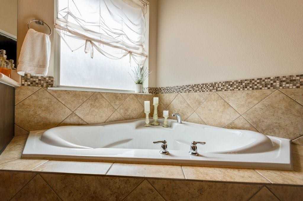 108 Buoy Ln - Photo 4 of 34