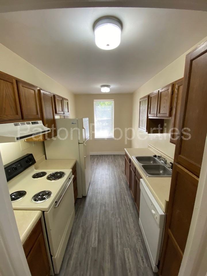 611 Waccamaw Ave #11 - Photo 5 of 10