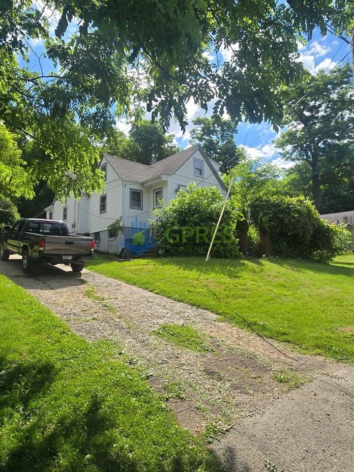 417 Vogel Dr - Photo 2 of 13