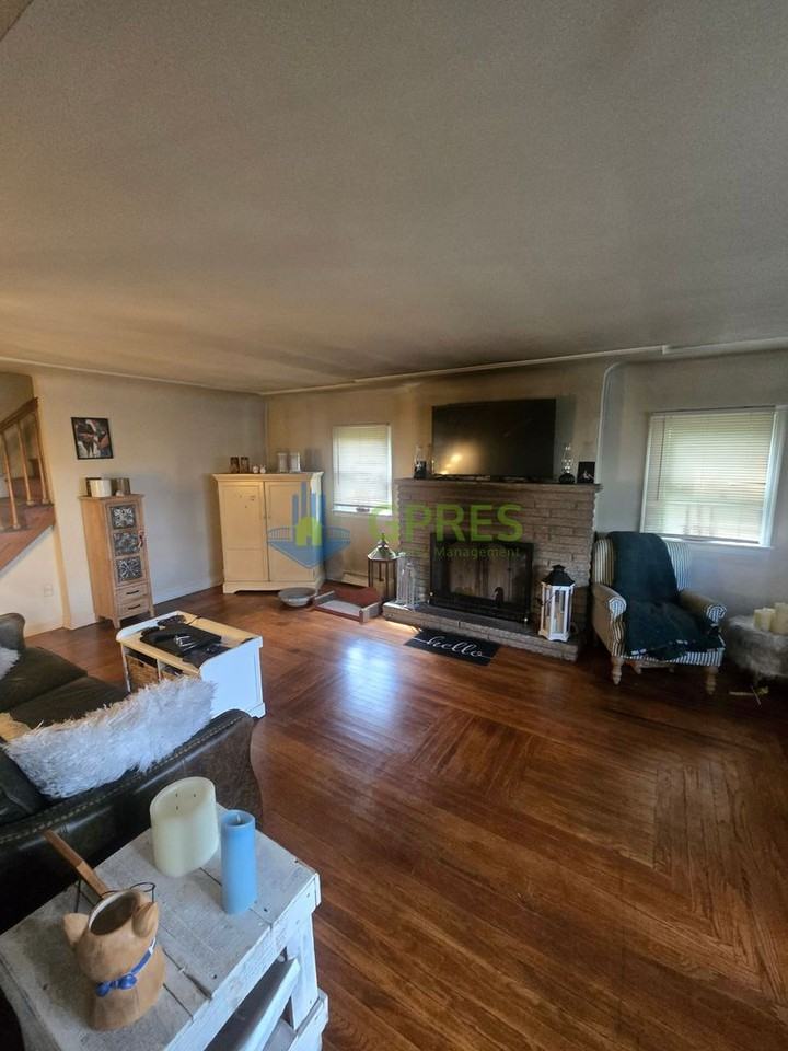 417 Vogel Dr - Photo 3 of 13
