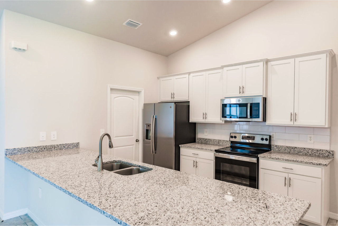 3603 Ne 12th Ct - Photo 4 of 16