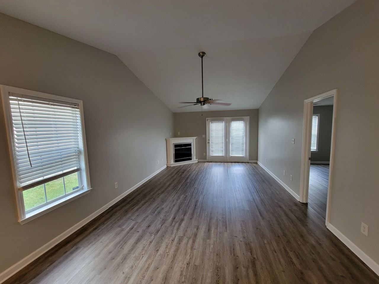 1234 Longpoint Dr - Photo 2 of 16
