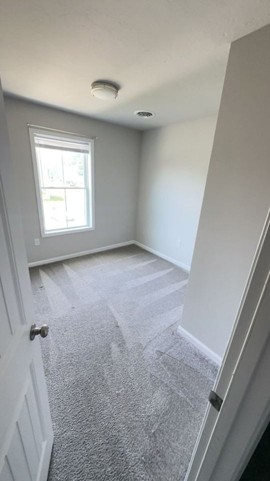 650 N College St - Photo 7 of 19